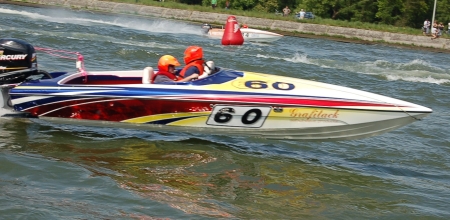 Kelly Nulens' F2 Boat Kelly Nulens' F2 Boat